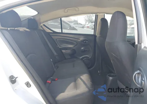 2017 Nissan Versa 1.6 S z USA, uszkodzony, nr VIN 3N1CN7AP1HL834007